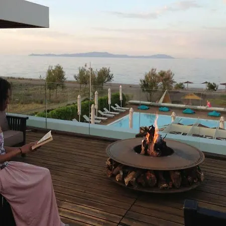Thalatta Seaside Hotel